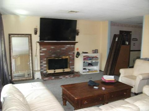2 Chalet Dr, Methuen, MA 01844 photo 3
