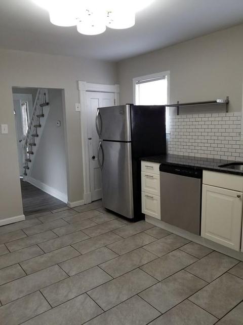 53 Mcknight St, Springfield, MA 01109 photo 8