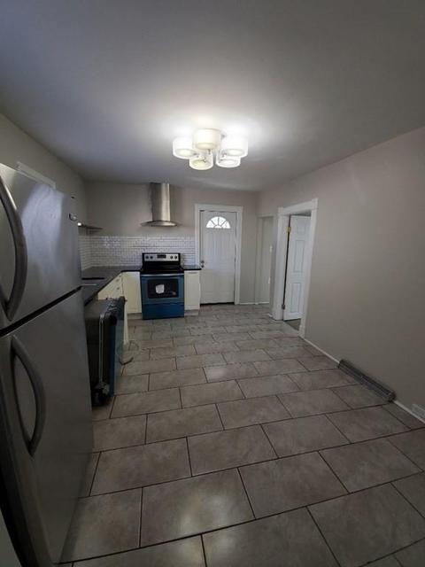 53 Mcknight St, Springfield, MA 01109 photo 14