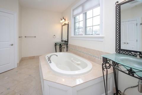 39 Denton Rd, Wellesley, MA 02482 photo 12