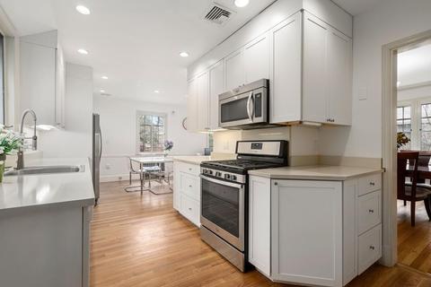 230 Middlesex Rd, Chestnut Hill, MA 02467 photo 10