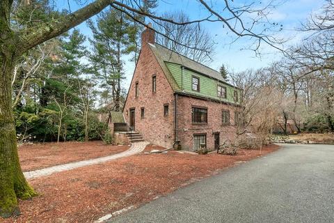 230 Middlesex Rd, Chestnut Hill, MA 02467 photo 2