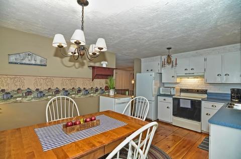 150 Ash St, Spencer, MA 01562 photo 5