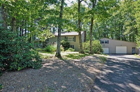 150 Ash St, Spencer, MA 01562 photo 2