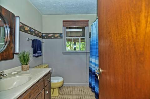 150 Ash St, Spencer, MA 01562 photo 18