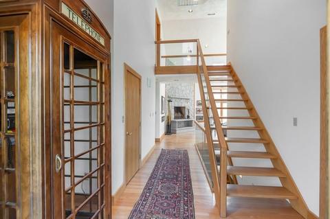 8 Cameron Rd, Andover, MA 01810 photo 4
