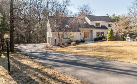 8 Cameron Rd, Andover, MA 01810 photo 1