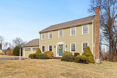 2 Goodwin Dr, Norton, MA 02766 photo 3