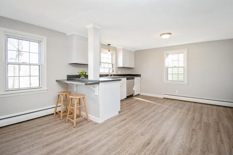93 Bartels St, Springfield, MA 01128 photo 11