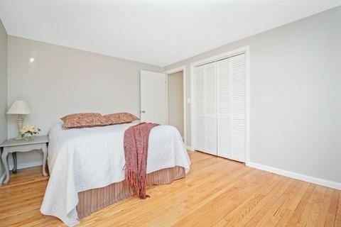 93 Bartels St, Springfield, MA 01128 photo 24
