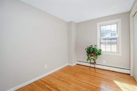93 Bartels St, Springfield, MA 01128 photo 22