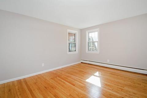 93 Bartels St, Springfield, MA 01128 photo 18