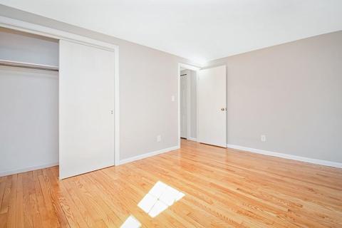 93 Bartels St, Springfield, MA 01128 photo 19