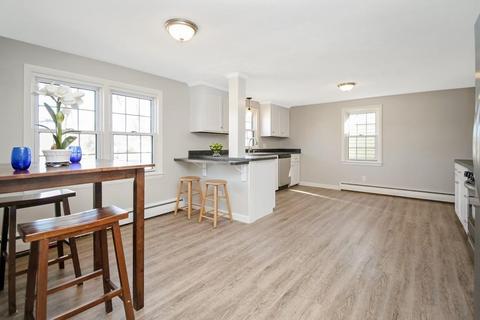 93 Bartels St, Springfield, MA 01128 photo 12