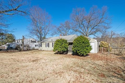 93 Bartels St, Springfield, MA 01128 photo 29