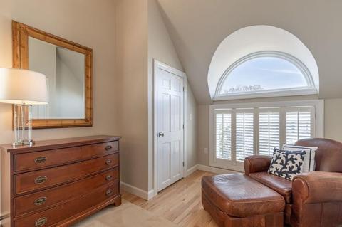 8 Walnut St, Marblehead, MA 01945 photo 24