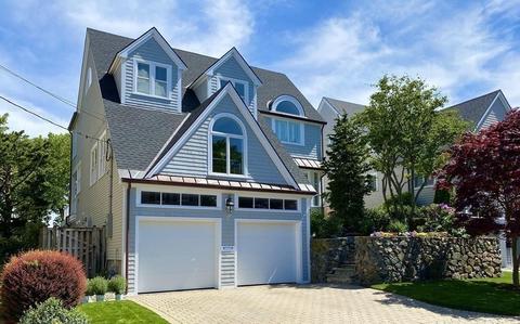 8 Walnut St, Marblehead, MA 01945 photo 5