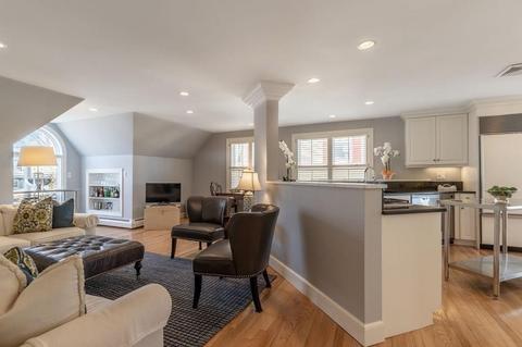 8 Walnut St, Marblehead, MA 01945 photo 12