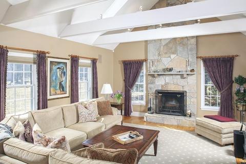 7 Jones St, Hingham, MA 02043 photo 15