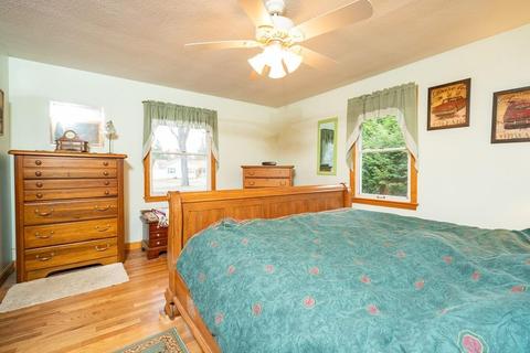 83 Parkerview St, Springfield, MA 01129 photo 8