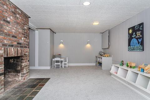 26 Whittier Rd, Reading, MA 01867 photo 24