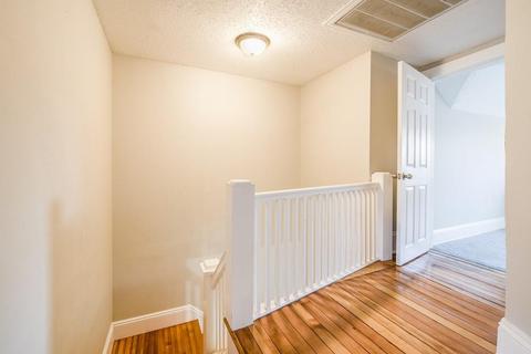 850 Chestnut St, Springfield, MA 01107 photo 39