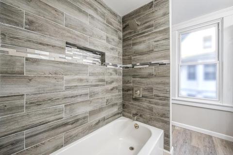 850 Chestnut St, Springfield, MA 01107 photo 7