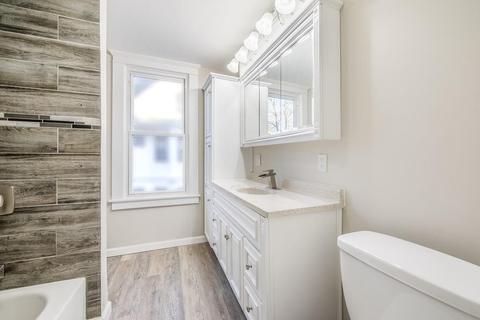 850 Chestnut St, Springfield, MA 01107 photo 8
