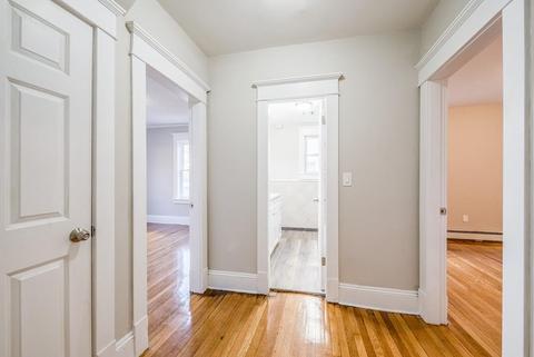 850 Chestnut St, Springfield, MA 01107 photo 21