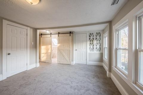 850 Chestnut St, Springfield, MA 01107 photo 35