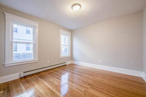 850 Chestnut St, Springfield, MA 01107 photo 22