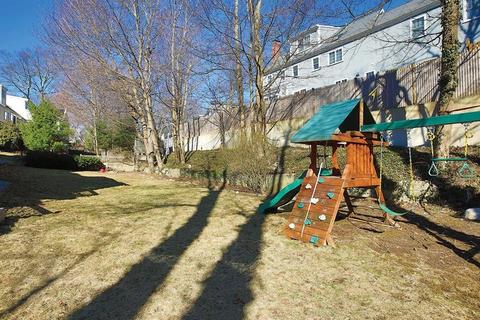 90 Falcon St, Needham, MA 02492 photo 14