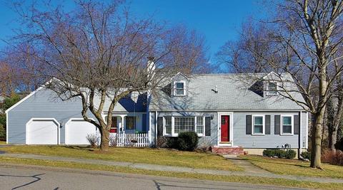 90 Falcon St, Needham, MA 02492 photo 1