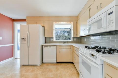 8 Ridley Rd, Dedham, MA 02026 photo 8