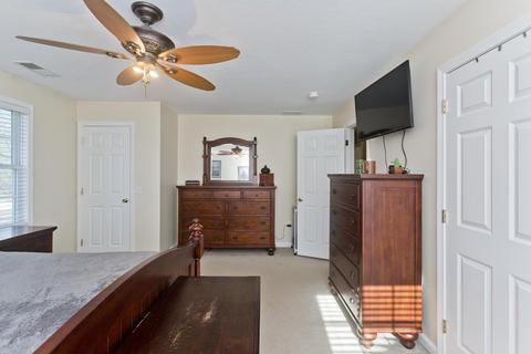 131 Carnarvon Cir, Springfield, MA 01109 photo 36