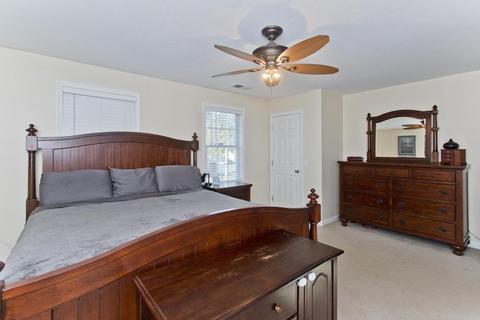 131 Carnarvon Cir, Springfield, MA 01109 photo 35