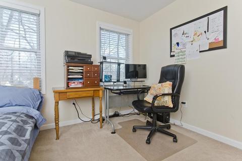131 Carnarvon Cir, Springfield, MA 01109 photo 24