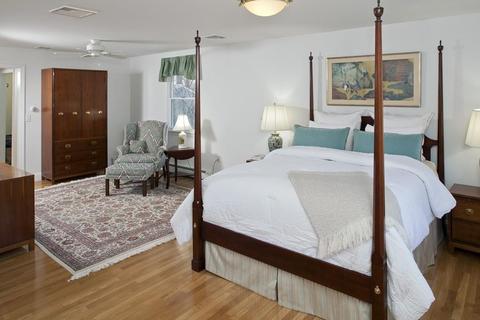 45 So Pleasant St, Hingham, MA 02043 photo 11