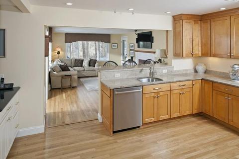 45 So Pleasant St, Hingham, MA 02043 photo 9