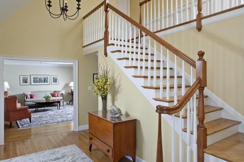 45 So Pleasant St, Hingham, MA 02043 photo 1