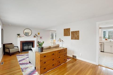 220 Robert Rd, Dedham, MA 02026 photo 5