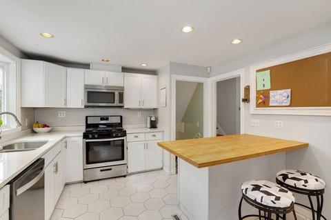 220 Robert Rd, Dedham, MA 02026 photo 10