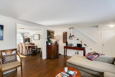 73 Lillian Dr, Hyannis, MA 02601 photo 4