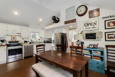 73 Lillian Dr, Hyannis, MA 02601 photo 10