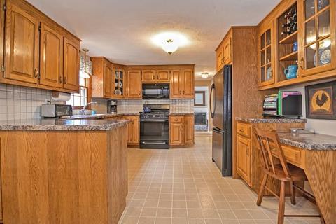28 Clapp St, Walpole, MA 02081 photo 6
