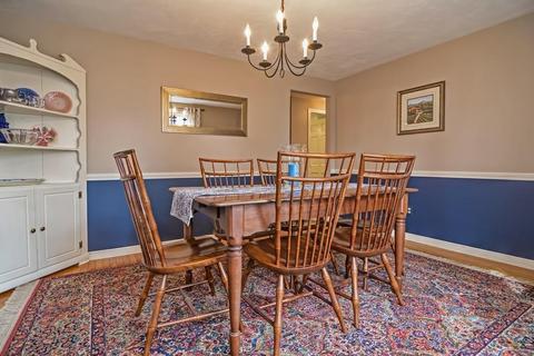 28 Clapp St, Walpole, MA 02081 photo 7