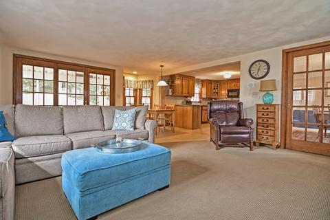 28 Clapp St, Walpole, MA 02081 photo 11