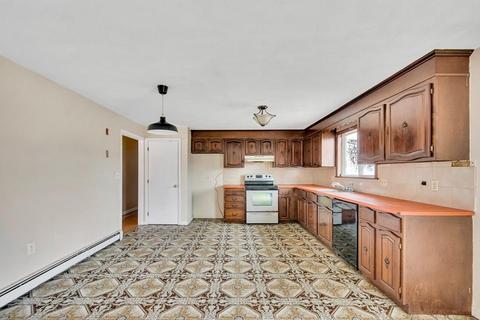 36 Stevens St, Stoneham, MA 02180 photo 7