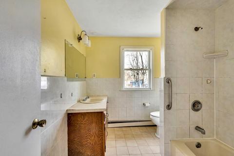 36 Stevens St, Stoneham, MA 02180 photo 14