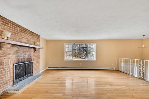 36 Stevens St, Stoneham, MA 02180 photo 3